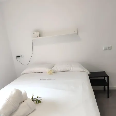 Appartamento Luminoso Cerca De La Playa Con Terraza Vintage En - Es-209-64 *